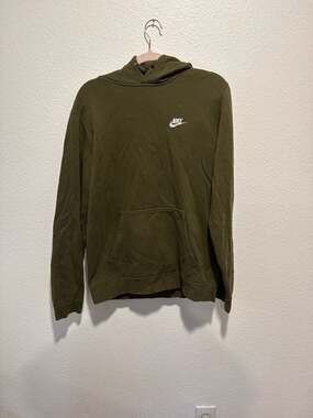 Nike Sportswear Club Fleece Hoodie Olive Green Size M